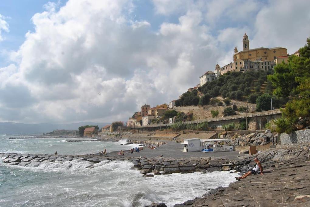 Casa Del Sole Affacciato Sul Mare Lejlighed Cervo Eksteriør billede